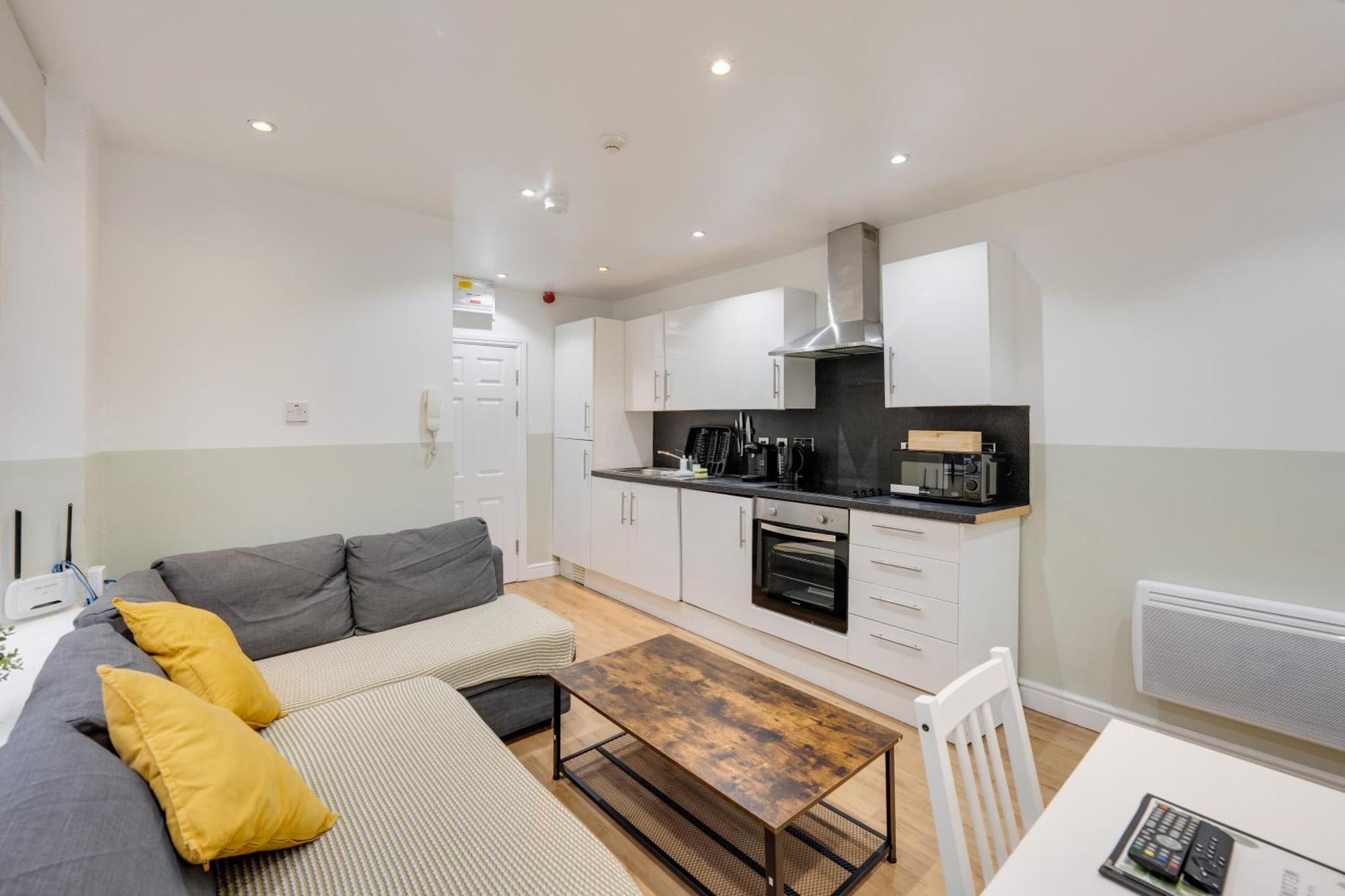2 Bedroom Apartment For Up To 6 Nr Centre Cardiff Extérieur photo