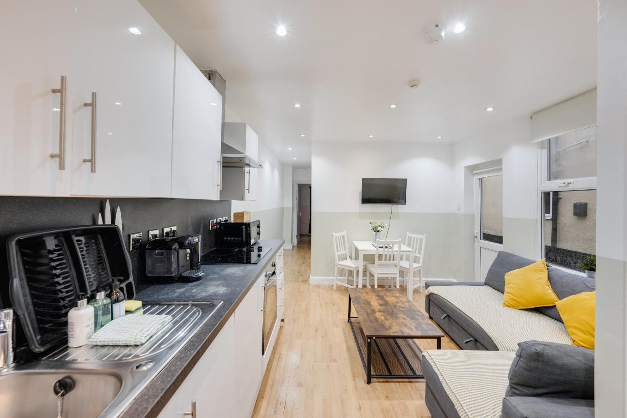 2 Bedroom Apartment For Up To 6 Nr Centre Cardiff Extérieur photo